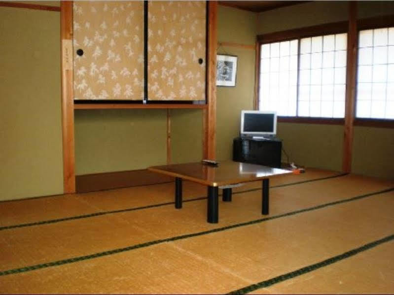 Iwatakiso Hotel Takayama  Esterno foto